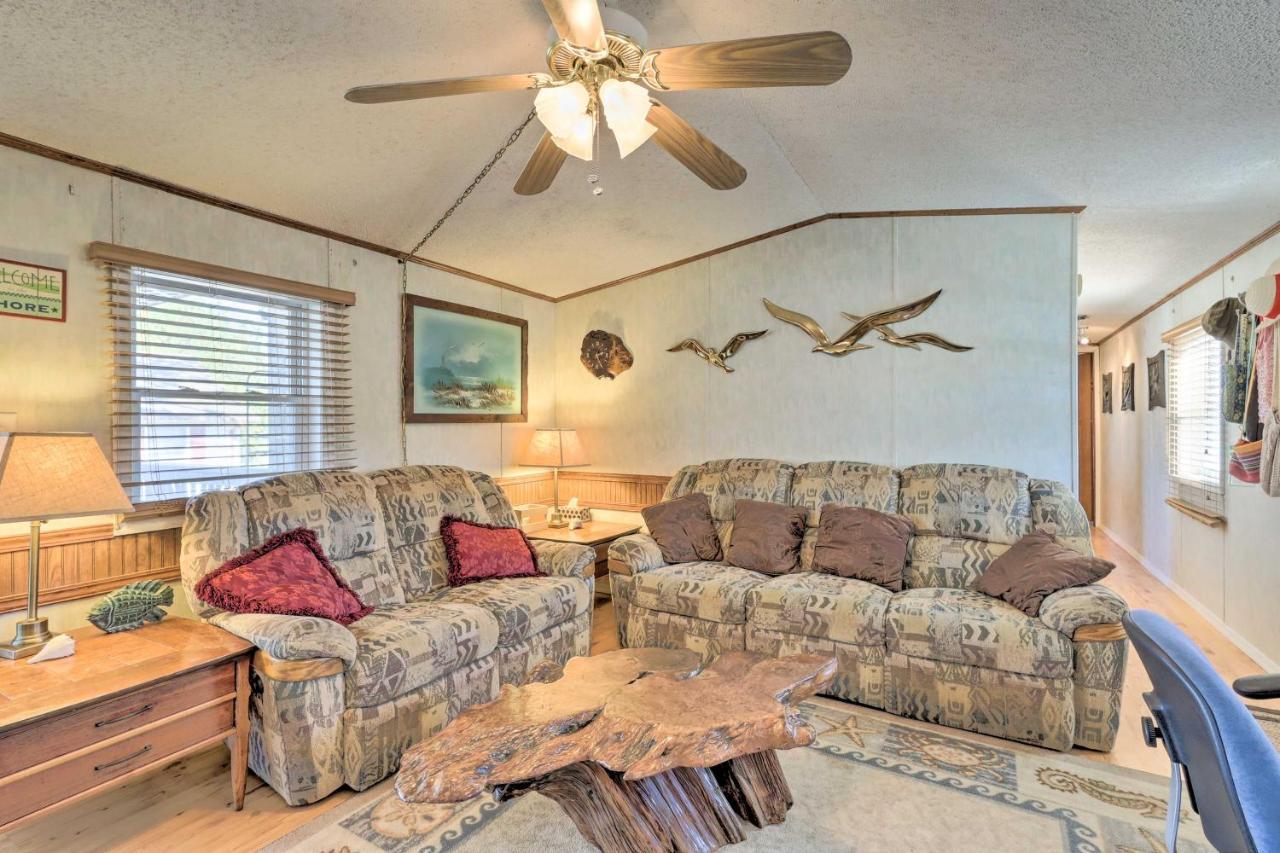 Quaint Chincoteague Island Hideaway With 2 Porches! Villa Екстериор снимка